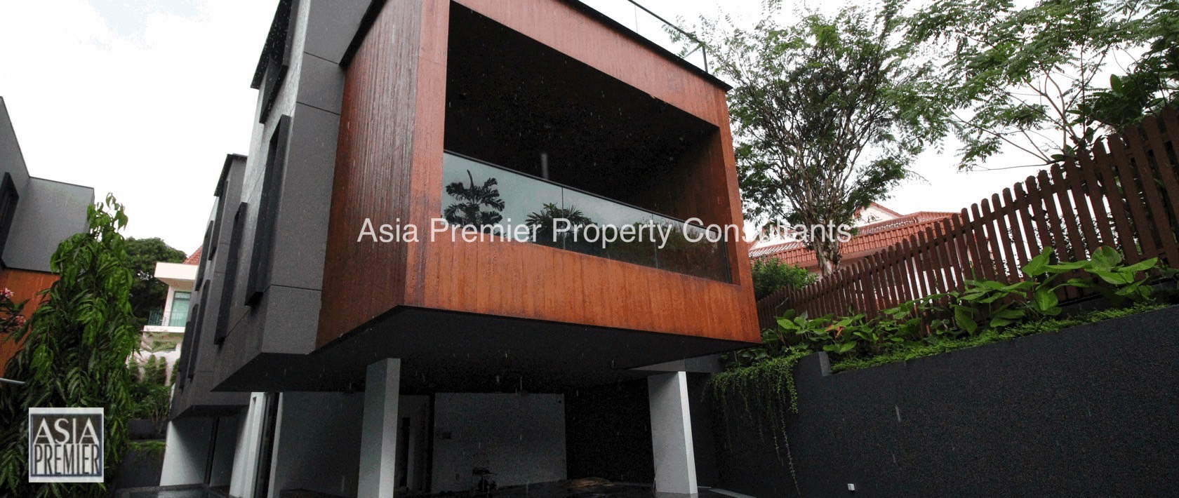Chancery Lane Brand New Detached